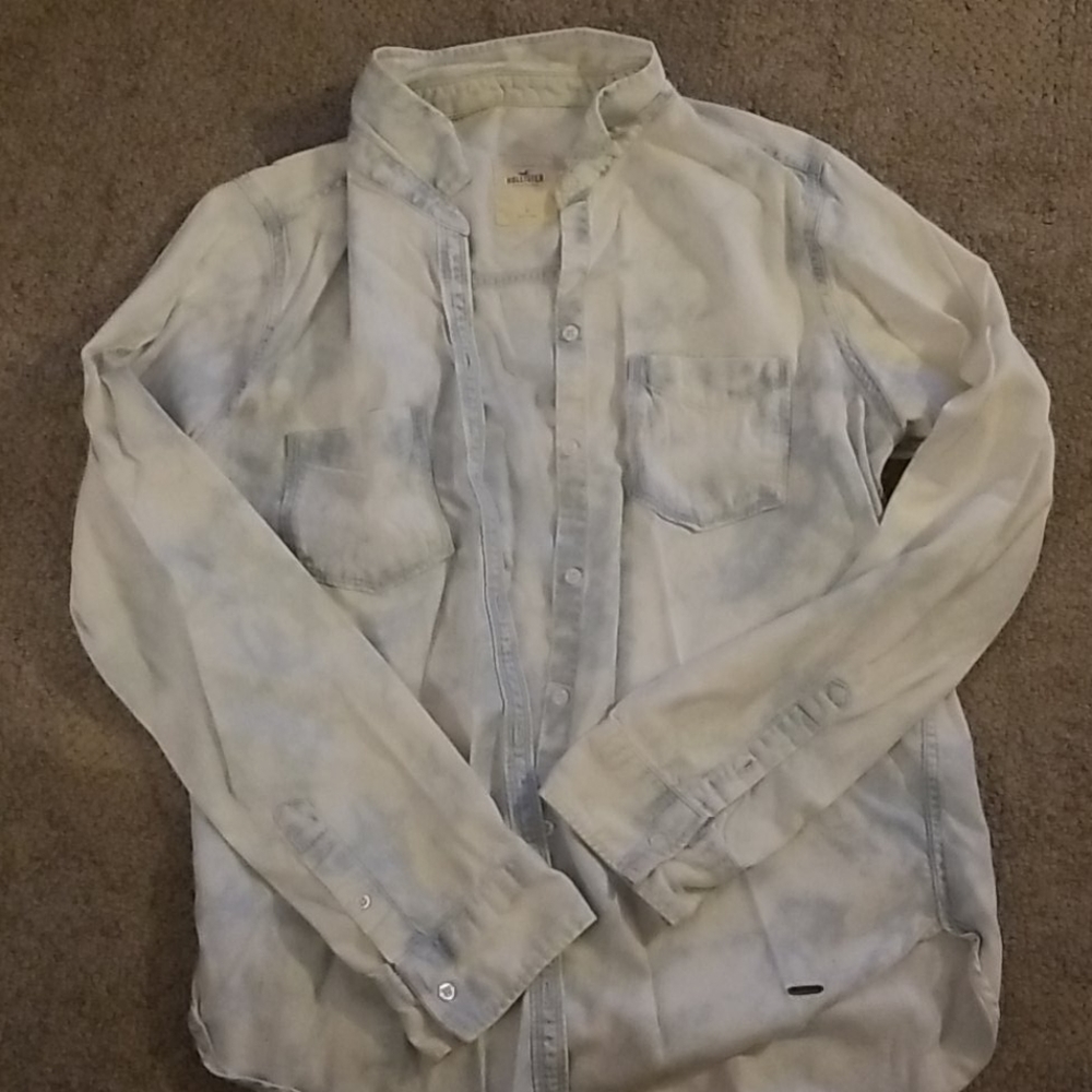 Women's Hollister Button Up collared shirt - Large